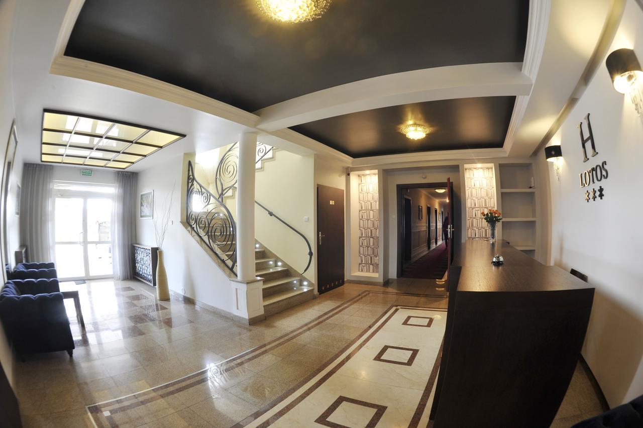 Hotel Lotos Woskrzenice Duze Ngoại thất bức ảnh