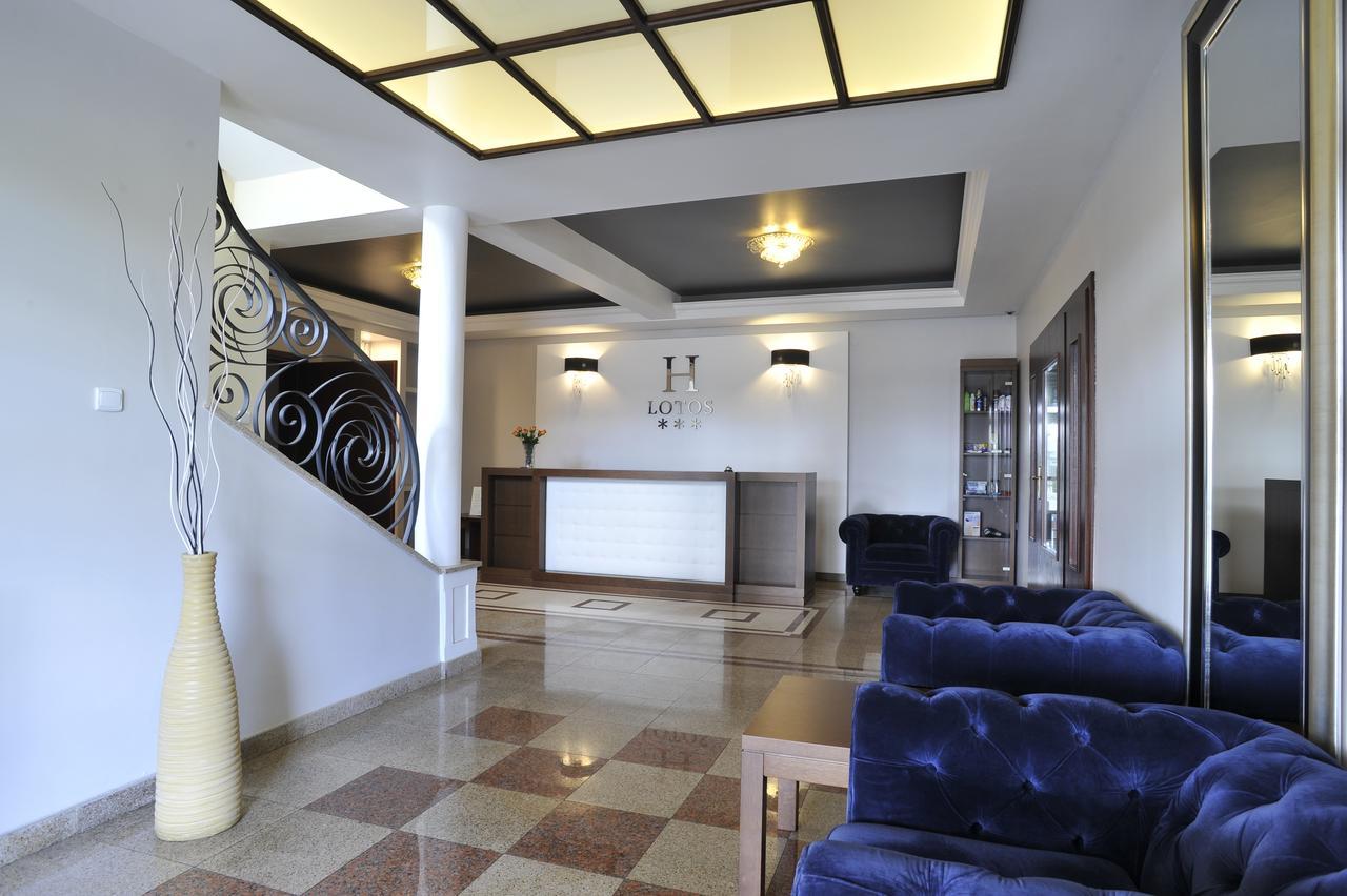 Hotel Lotos Woskrzenice Duze Ngoại thất bức ảnh