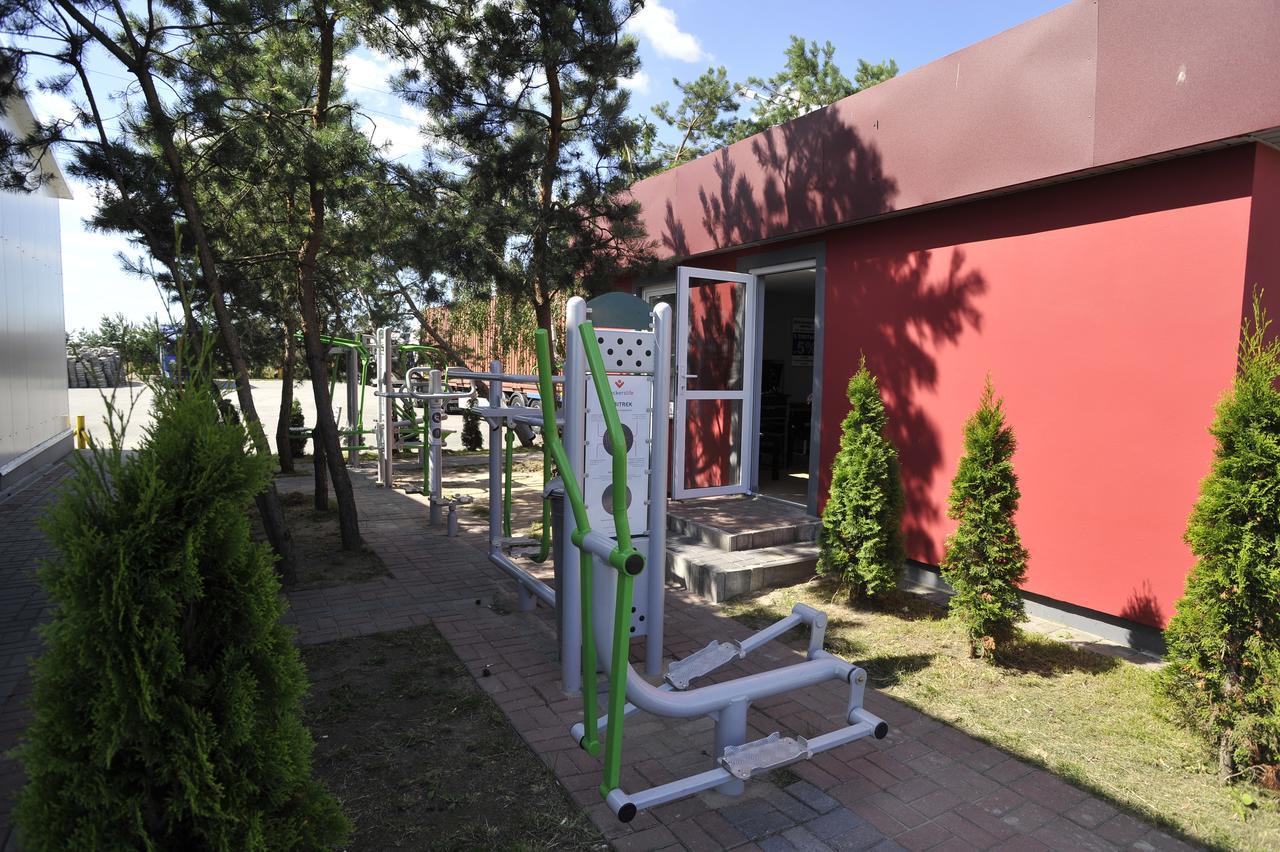 Hotel Lotos Woskrzenice Duze Ngoại thất bức ảnh